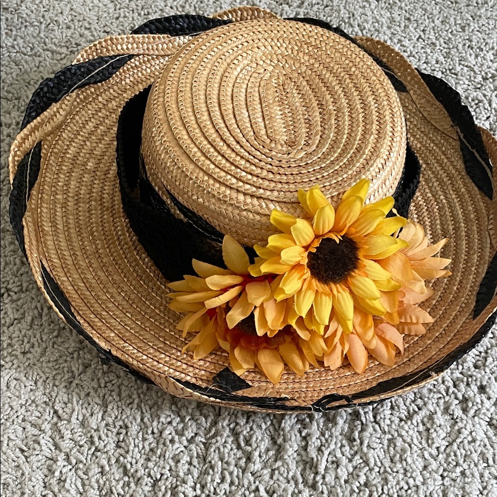 Sunflower Embellished Straw Hat - Tan and Black